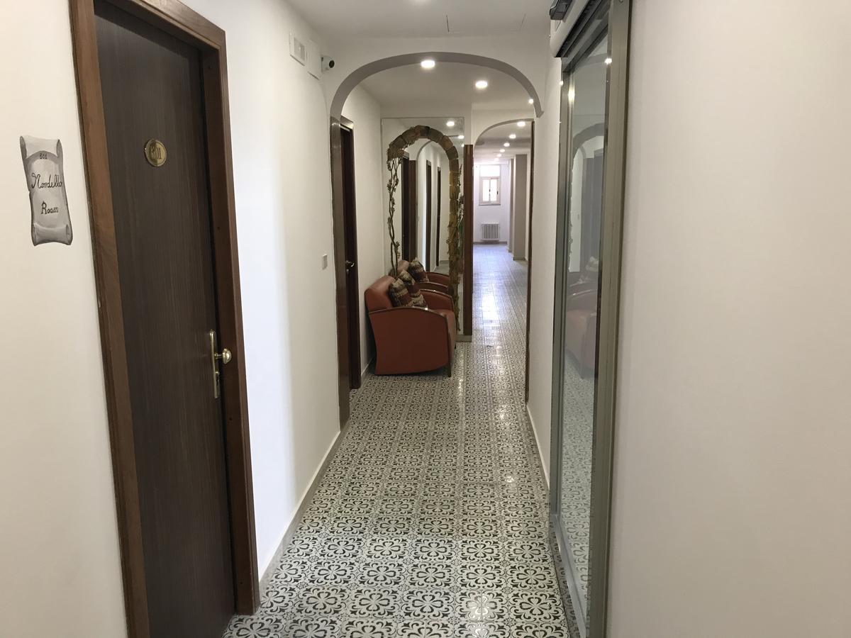 Hotel Elite Palermo Centro Bagian luar foto