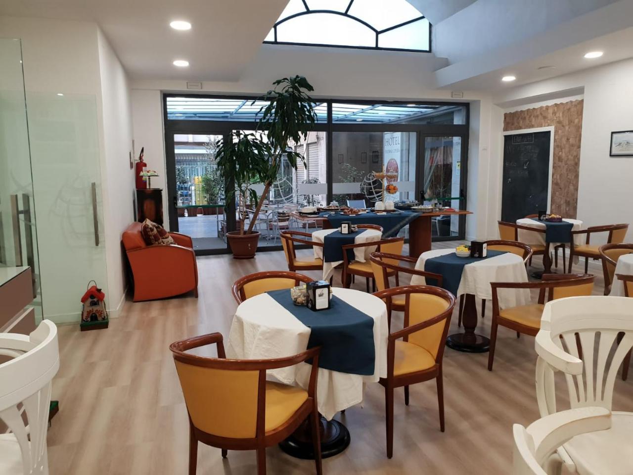 Hotel Elite Palermo Centro Bagian luar foto