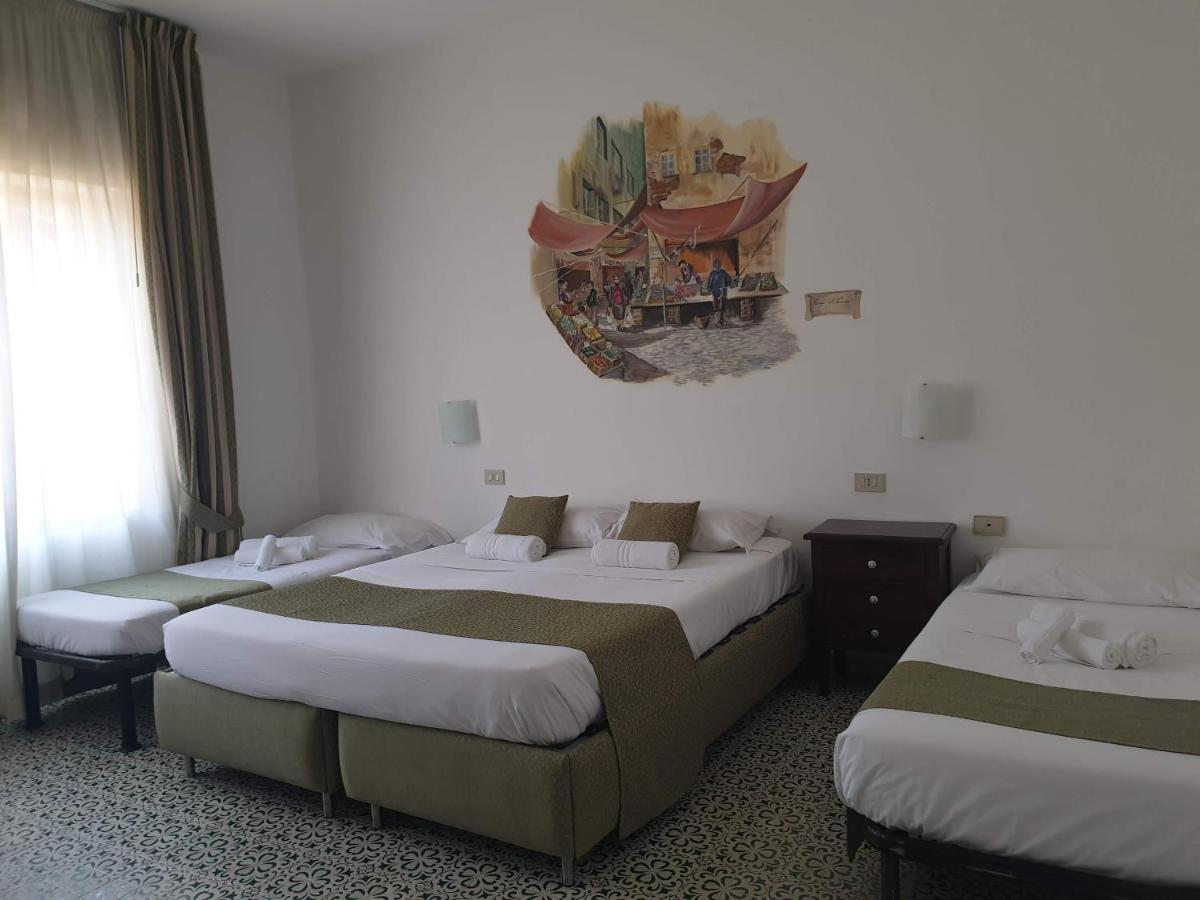 Hotel Elite Palermo Centro Bagian luar foto